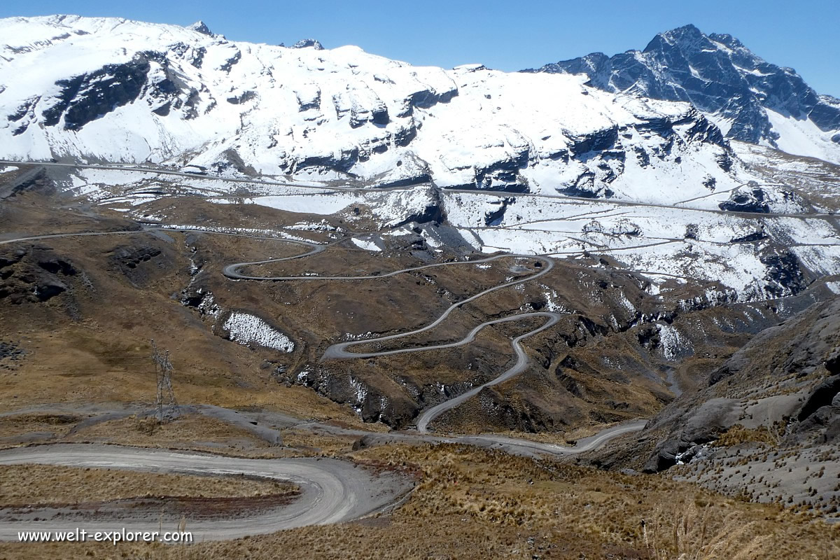 Cumbre Pass zwischen La Paz und den Yungas