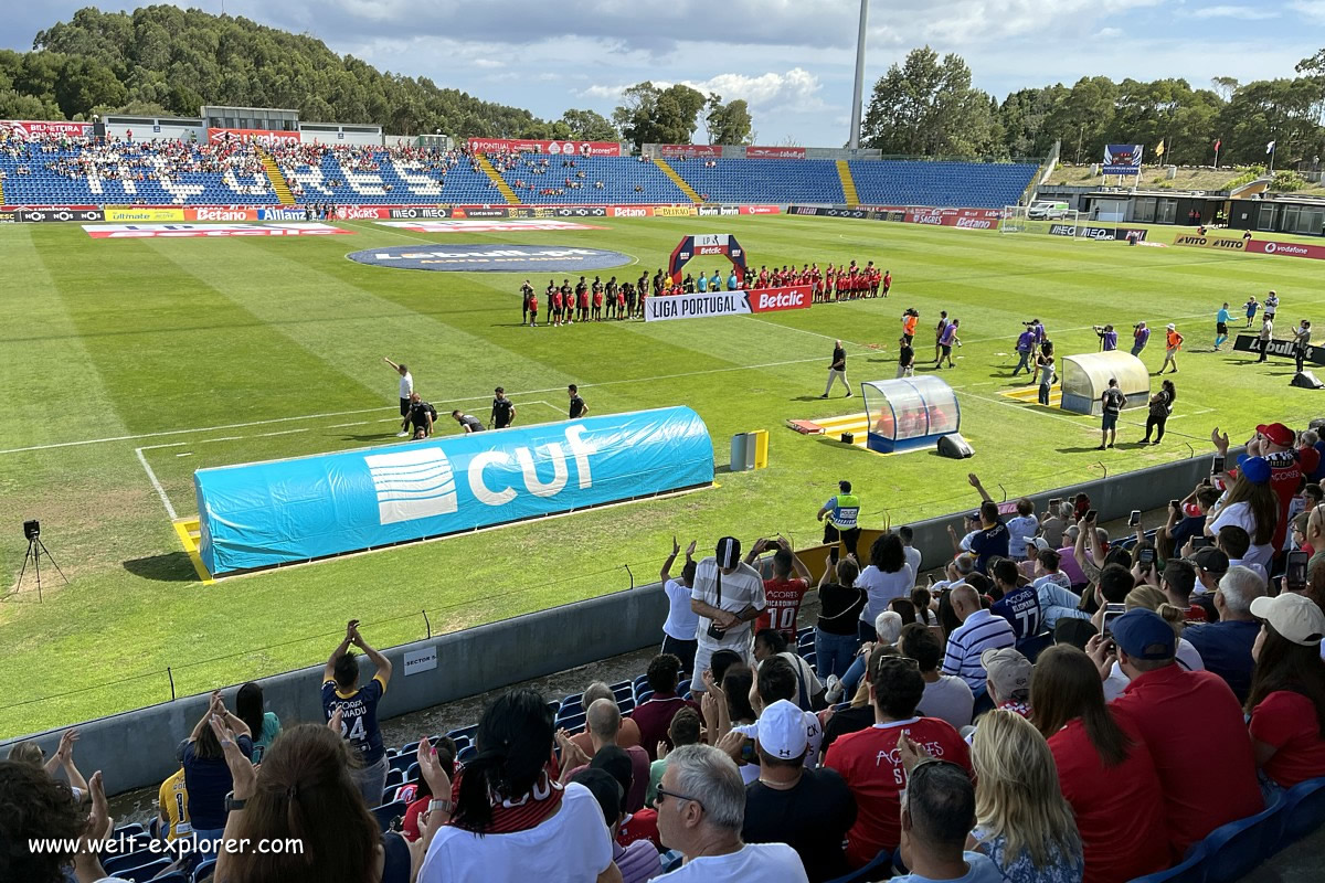 Fussballclub Santa Clara im Stadion Sao Miguel in Ponta Delgada