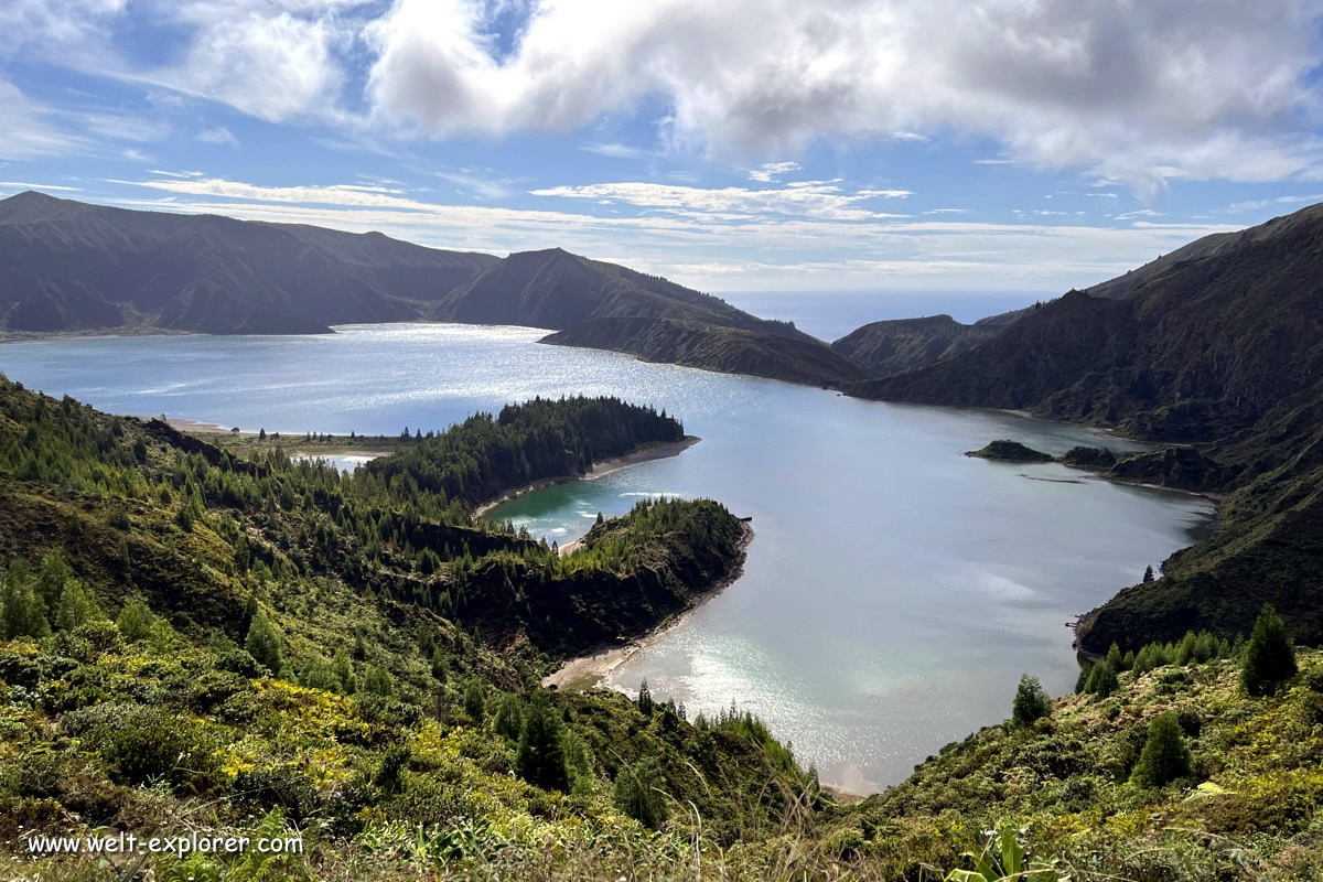 Kratersee Lagoa do Fogo auf der Insel Sao Miguel